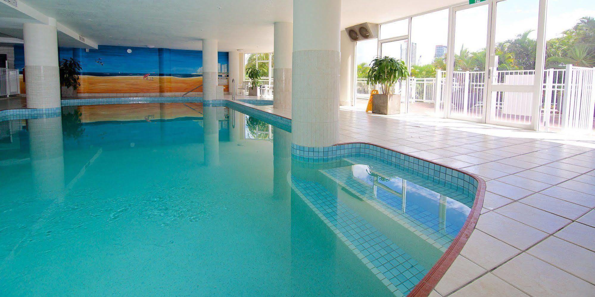 Ocean Sands Resort Gold Coast Exterior photo